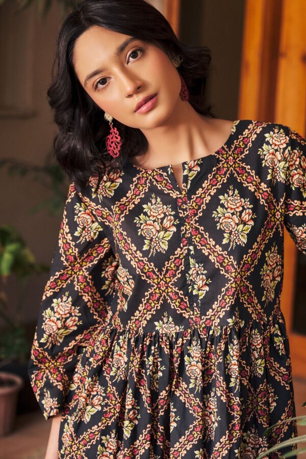 Maryum N Maria Zuberi Ms24 616 Luxury Lawn Summer 24 Collection 24