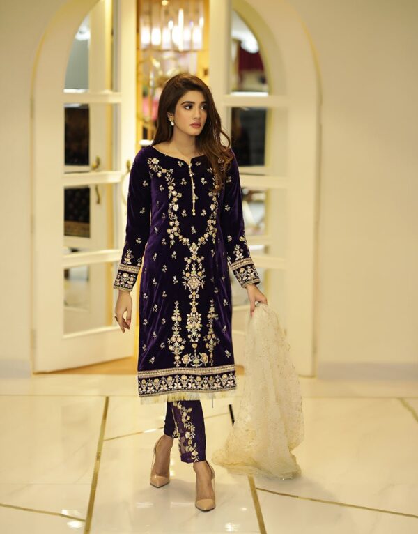 Faiza Saqlain Mahzala Luxe Collection 24