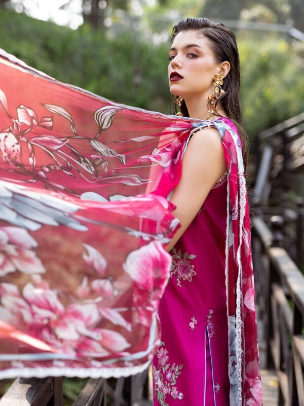 Roheenaz Dahlia Rnz-07B Camellia Embroidered Lawn 3Pc Suit Collection 2024