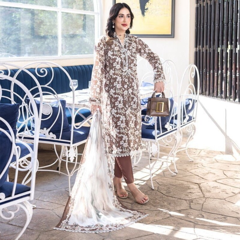 Regalia Salina Sdpl6-01 Vol-06 Digital Printed Lawn Collection 2024