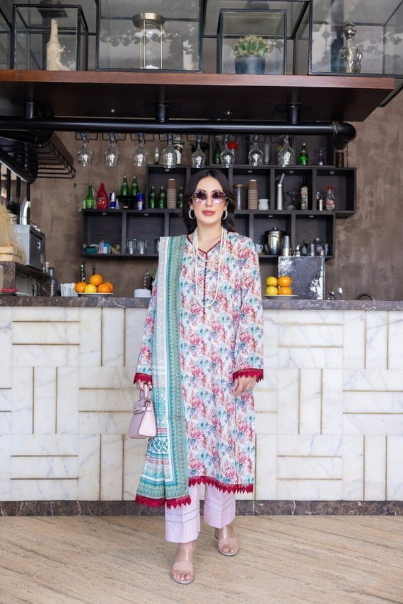 Regalia Salina Sdpl6-05 Vol-06 Digital Printed Lawn Collection 2024