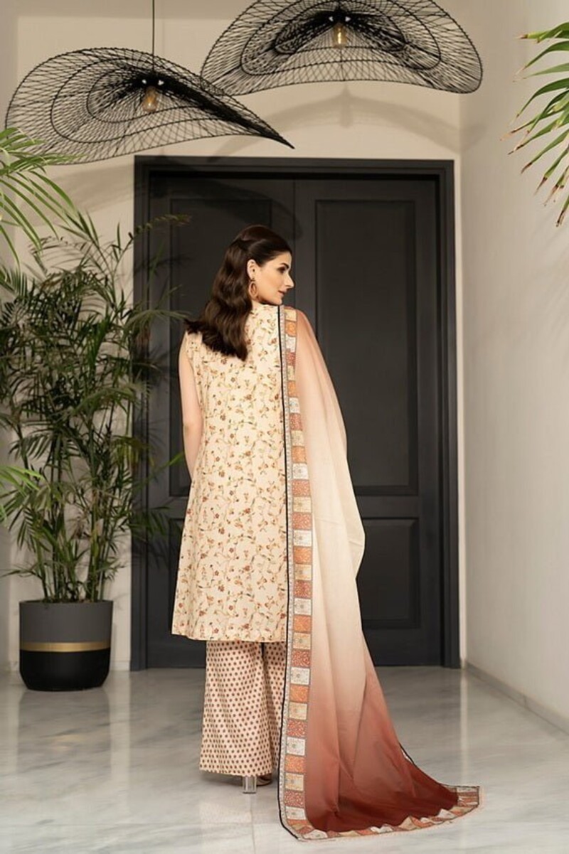 Regalia Salina Sdpl7-01 Vol-07 Digital Printed Lawn Collection 2024