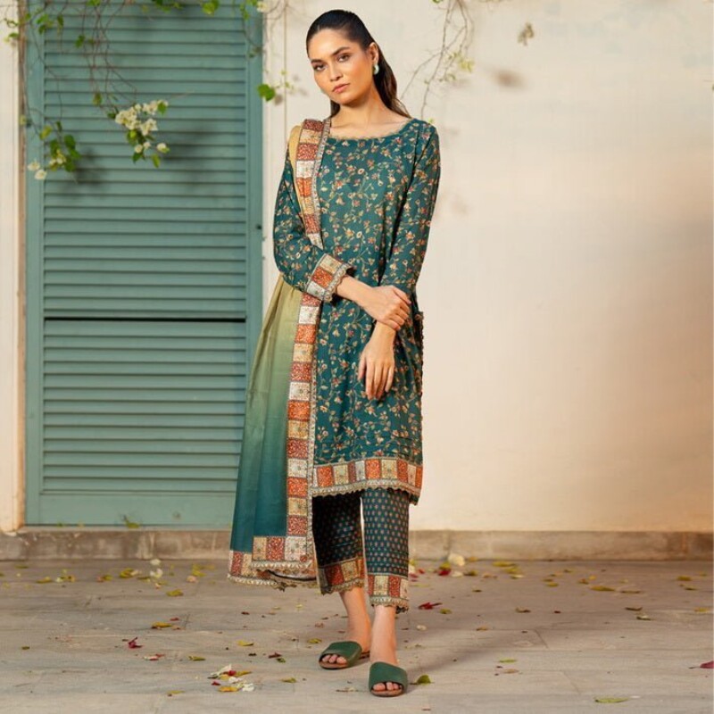 Regalia Salina Sdpl7-10 Vol-07 Digital Printed Lawn Collection 2024