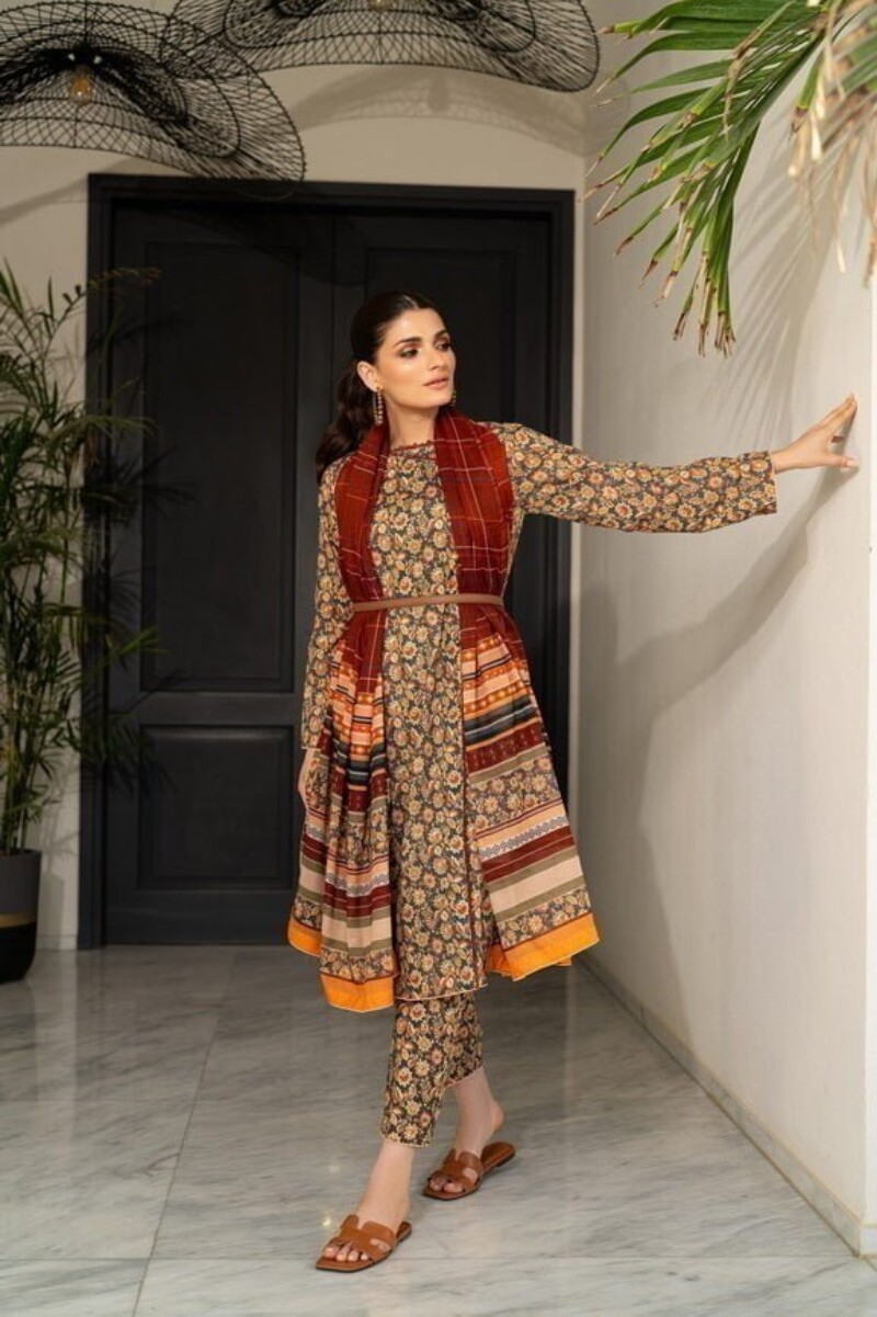 Regalia Salina Sdpl7-03 Vol-07 Digital Printed Lawn Collection 2024