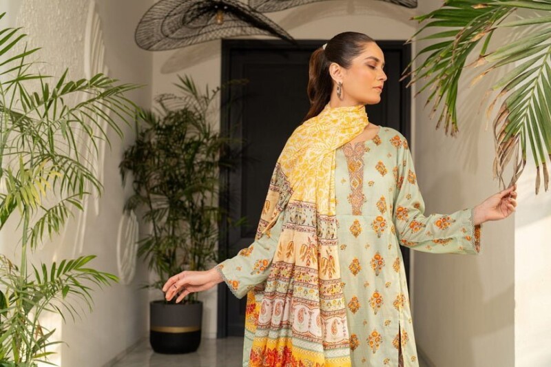 Regalia Salina Sdpl7-05 Vol-07 Digital Printed Lawn Collection 2024