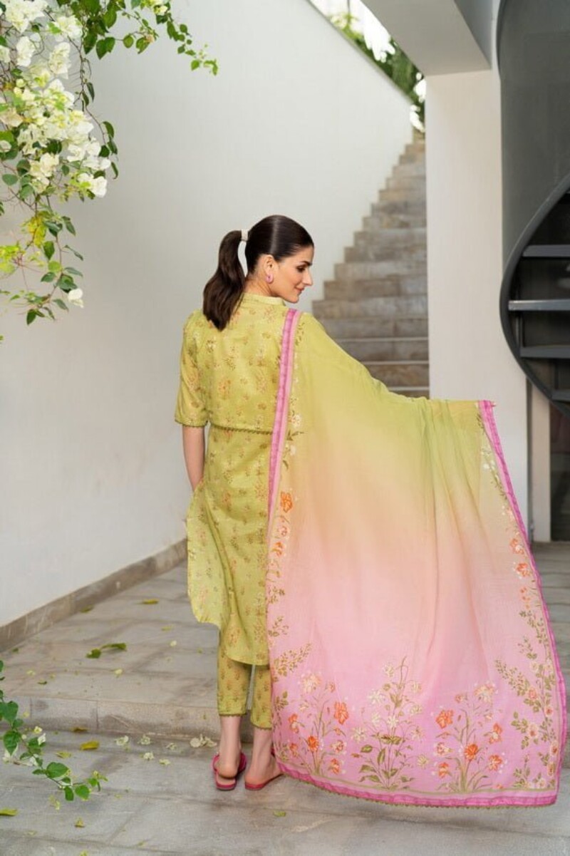 Regalia Salina Sdpl7-06 Vol-07 Digital Printed Lawn Collection 2024