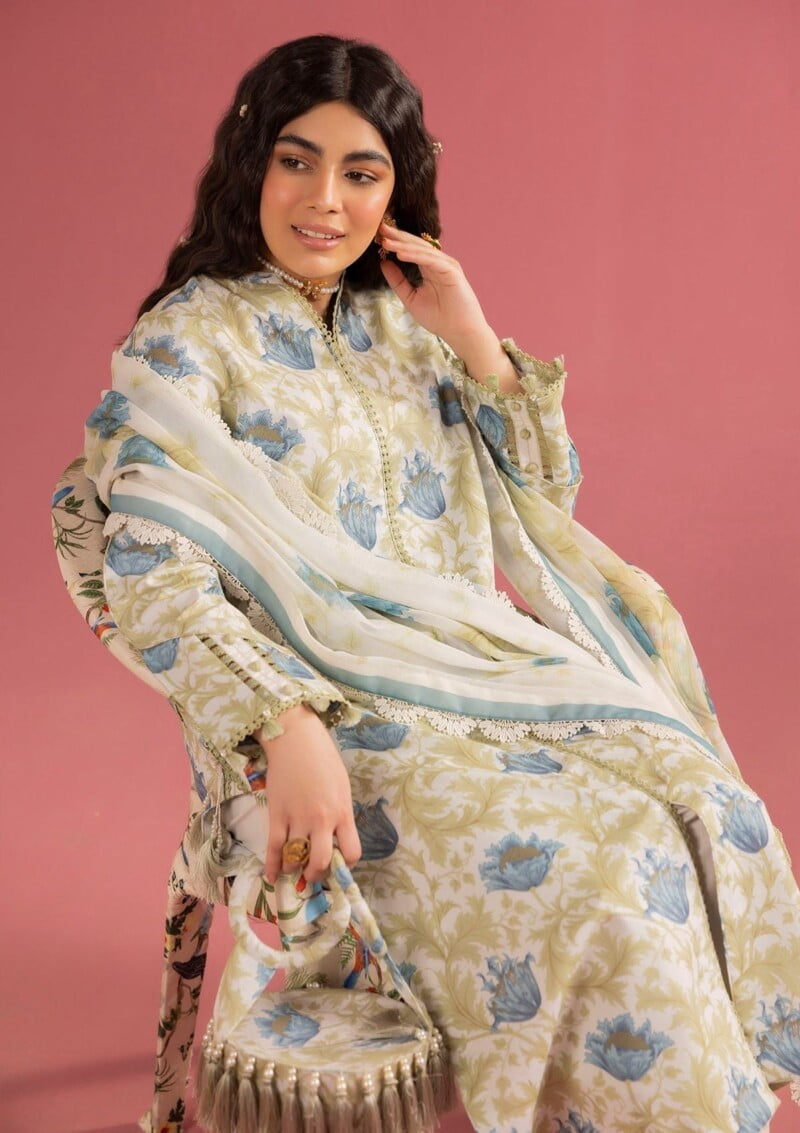 Alizeh Als24 05 Tesoro Sheen Lawn Collection