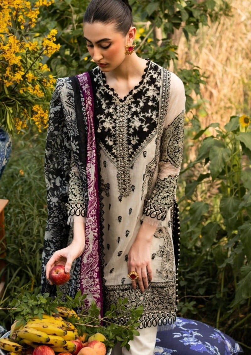 Sana Safinaz Muzlin V02 Mv 3 B Lawn Collection