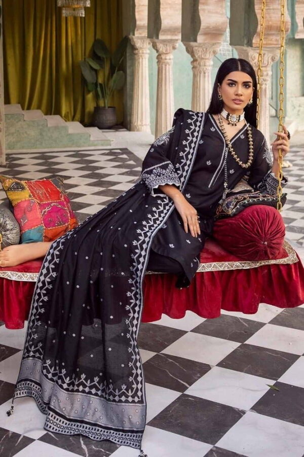 Gul Ahmed Mj-42002 Premium Embroidered Jacquard Collection 2024