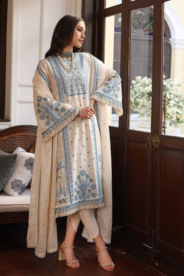 Gul Ahmed Pm-42030 Premium Embroidered Lawn Collection 2024