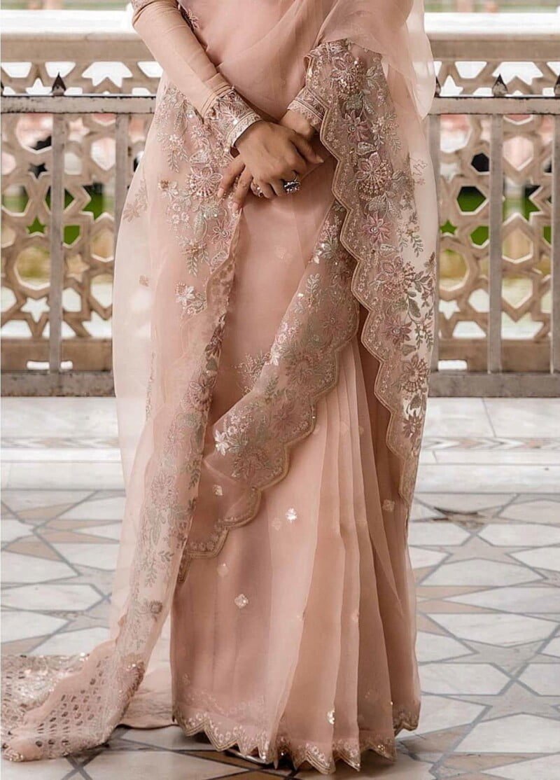 Alizeh Mehfil E Uroos D 01 Roheen Formal Collection