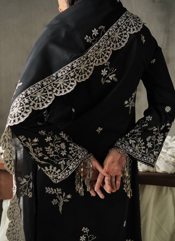 Image Rumiyah Monochrome Collection 2024