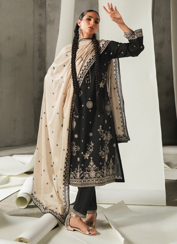 Image Nadira Monochrome Collection 2024