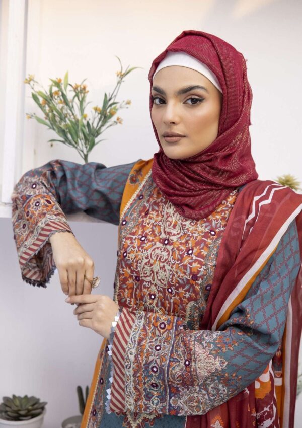 Motiya Dua Mlf24 07 Lawn Collection 24