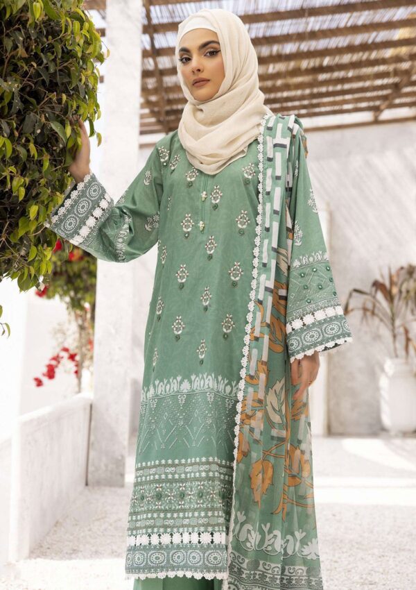 Sapphire Dgs24 14 Dua Gul E Zarki Lawn Collection 2024