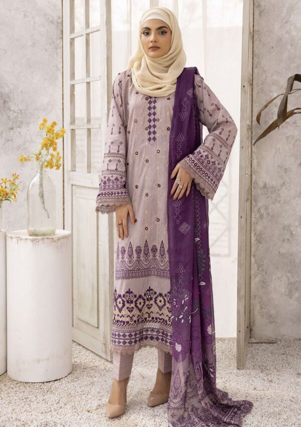 Sapphire Dgs24 05 Dua Gul E Zarki Lawn Collection 2024