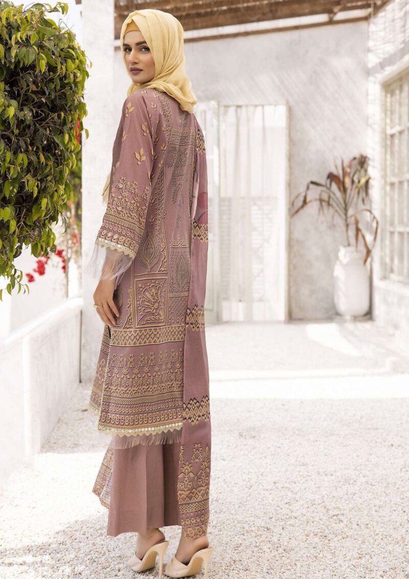 Sapphire Dgs24 02 Dua Gul E Zarki Lawn Collection 2024