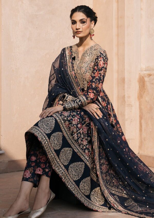 Jazmin Sll24 01 Shahkaar Lawn Collection