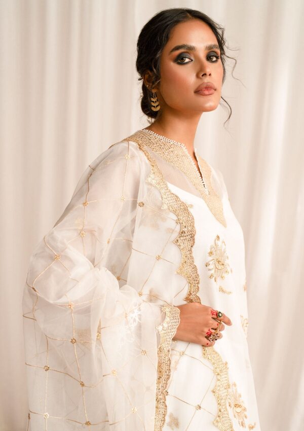 Fozia Khalid Elvana Gul Baharr Aeris Festive Edition Formal Collection