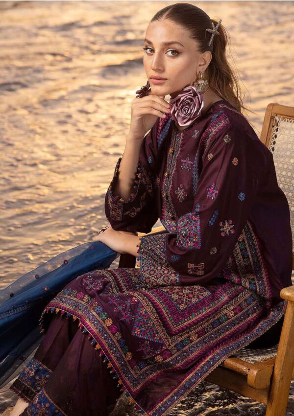 Muscari Mlec 914 Luxury Embroidered Lawn Collection 24