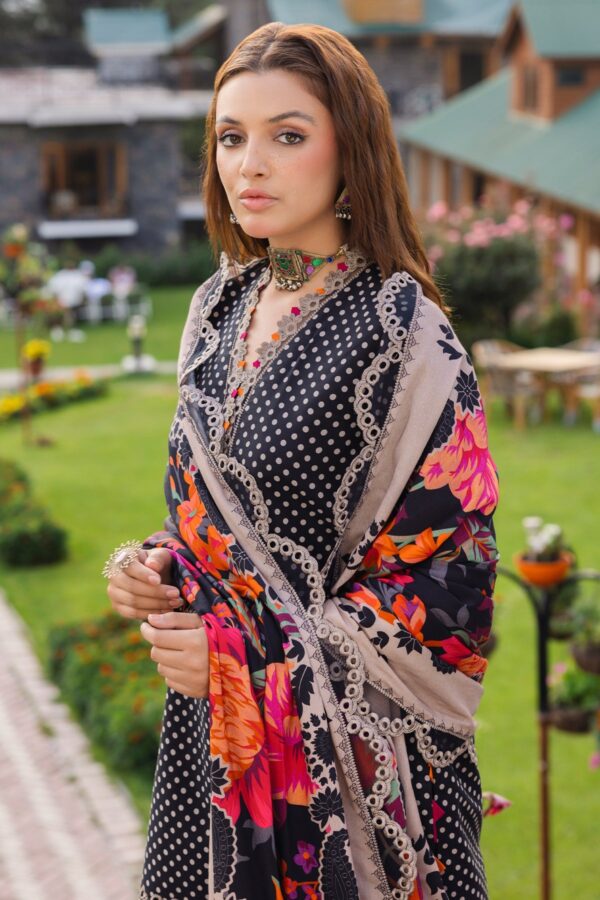 Charizma Anw4-01 Aniq Embroidered Staple Linen Collection