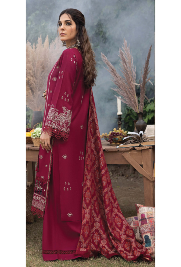 Humdum D-02 Denara Embroidered Wool Collection