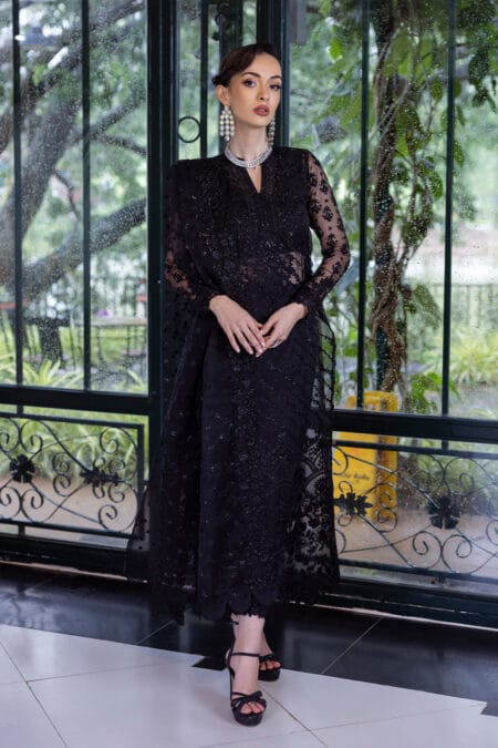 Zainab Chottani D-06 Dor E Chottani