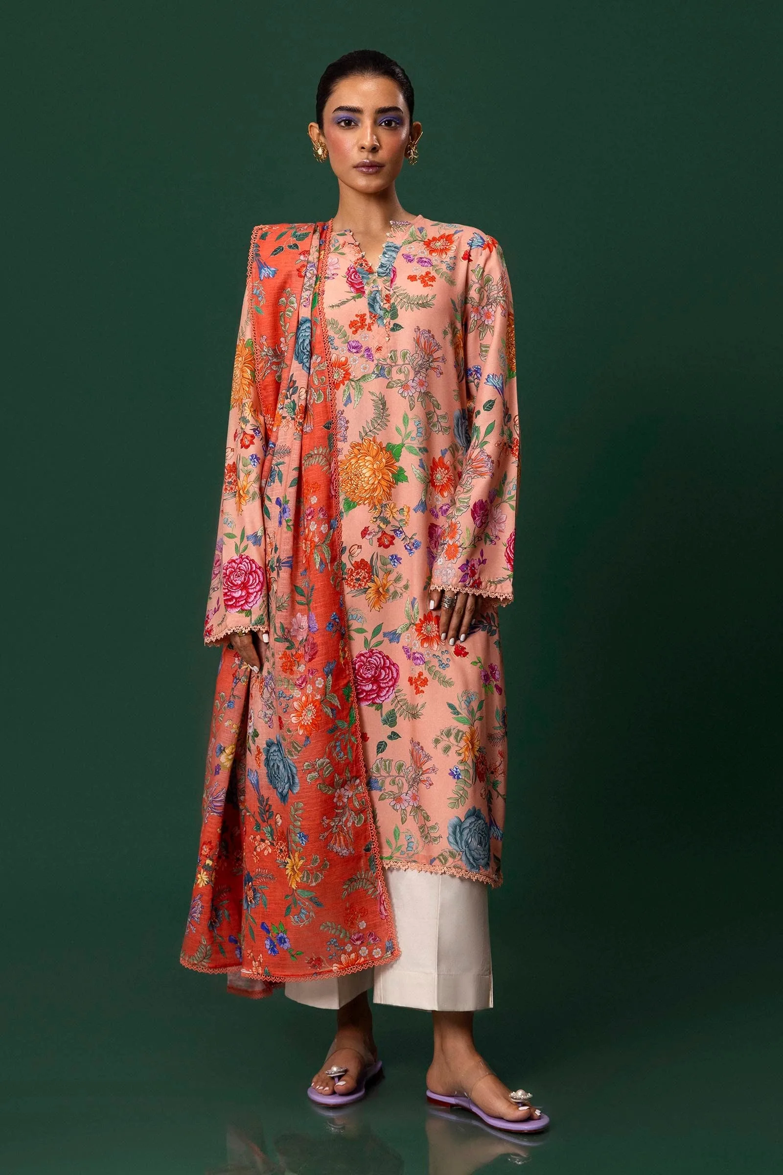 Sana Safinaz D-15B Mahay Embroidered Linen Collection 1 Sana Safinaz D-15B Mahay Embroidered