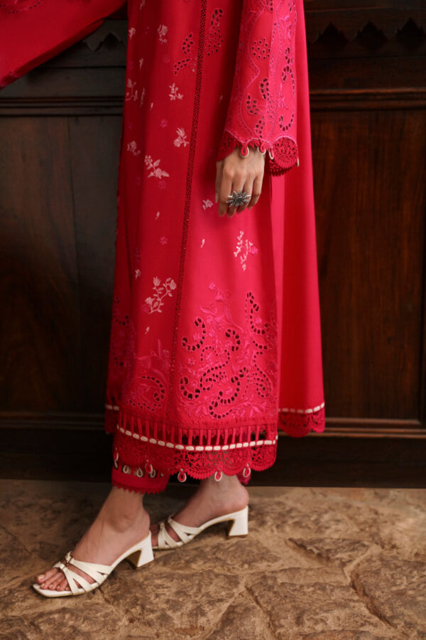 Qalamkar Lm-07 Neesa Qlinekari Embroidered Linen Collection