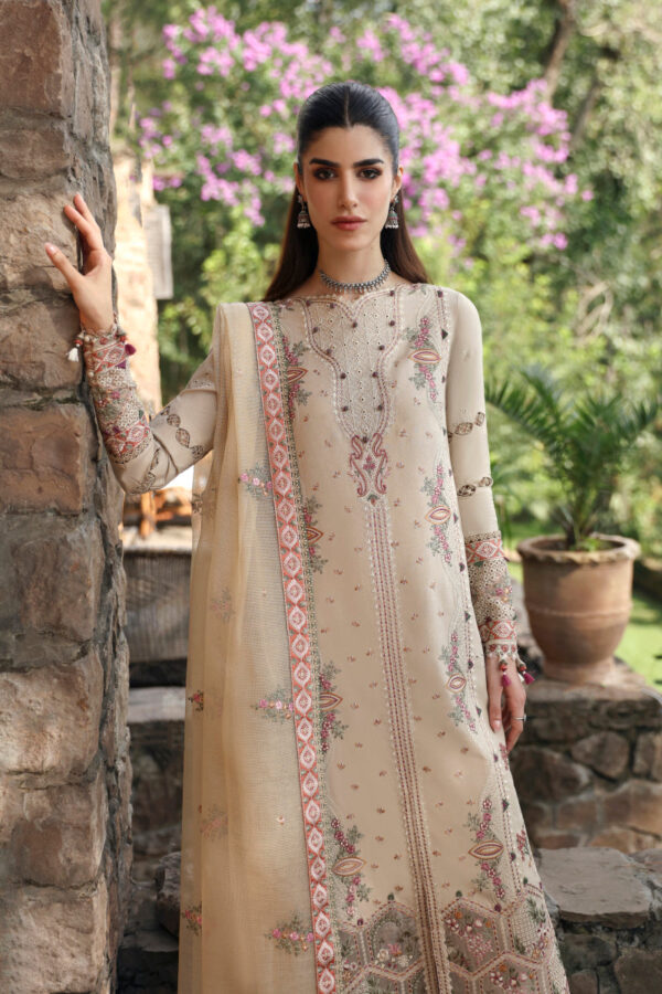 Qalamkar Lm-11 Zia Qlinekari Embroidered Linen Collection