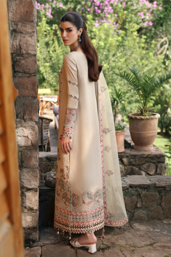 Qalamkar Lm-11 Zia Qlinekari Embroidered Linen Collection