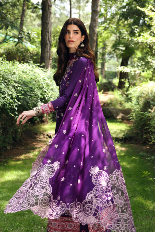 Qalamkar Lm-15 Eimera Qlinekari Embroidered Linen Collection