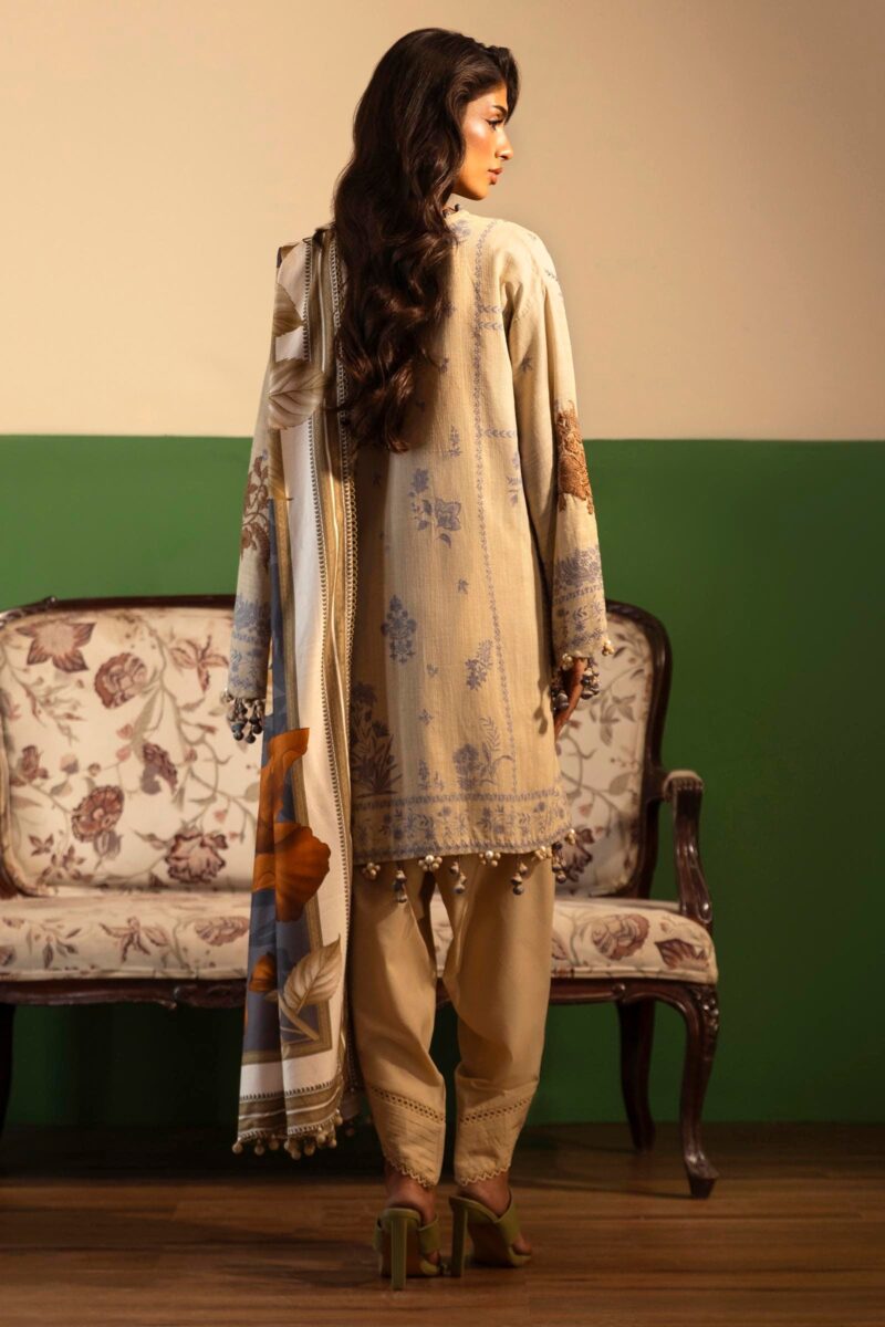 Sana Safinaz D-15b Muzlin Embroidered Slub Collection