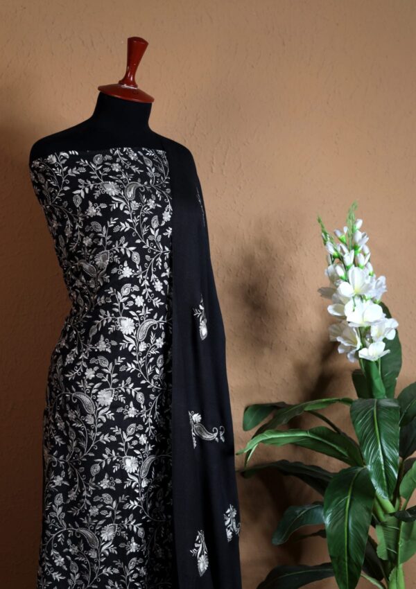 Riwaj Volume Ii D 08 A Winter Collection