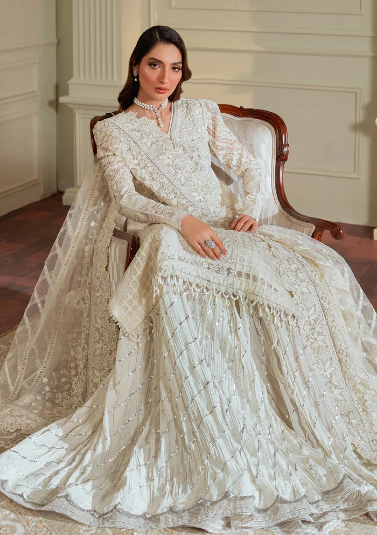 Baroque Embroidered Bqu