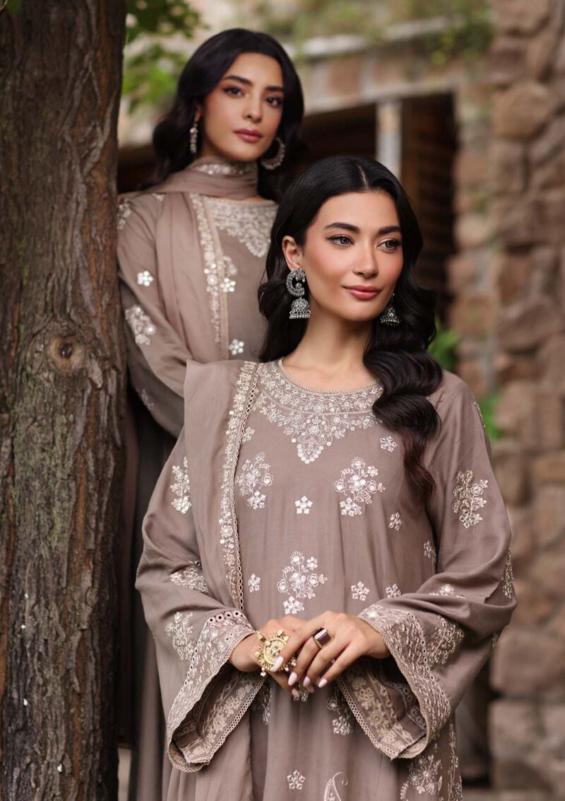 Noor Suzaanikari Nsk24 02 Winter Collection