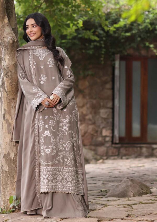 Noor Suzaanikari Nsk24 02 Winter Collection