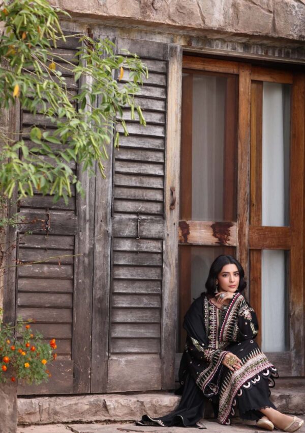 Noor Suzaanikari Nsk24 05 Winter Collection