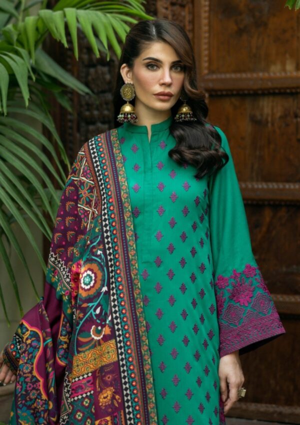 Zainab Chottani Winter Shawls Zc 08 Esha Winter Collection