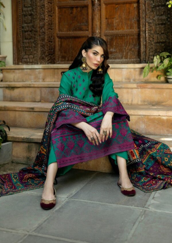 Zainab Chottani Winter Shawls Zc 08 Esha Winter Collection