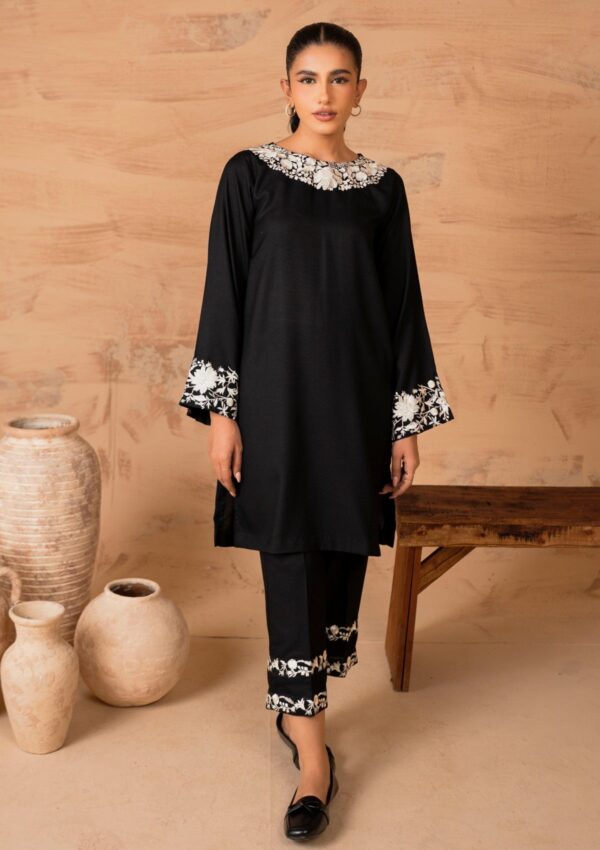 Muraad Alaia Winter Basics Layla Pret Collection