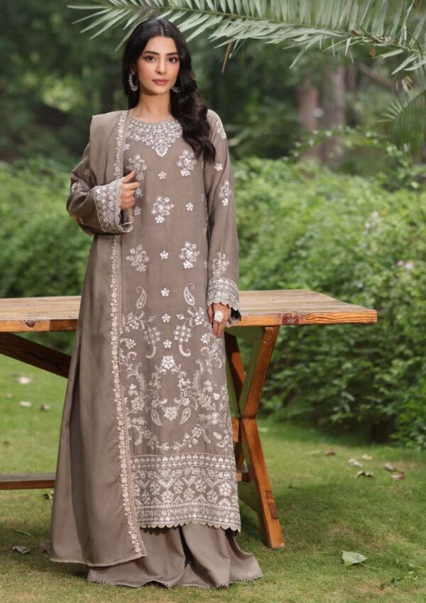 Noor Saadia Asad Suzaanikari Nsk 02 Winter Collection