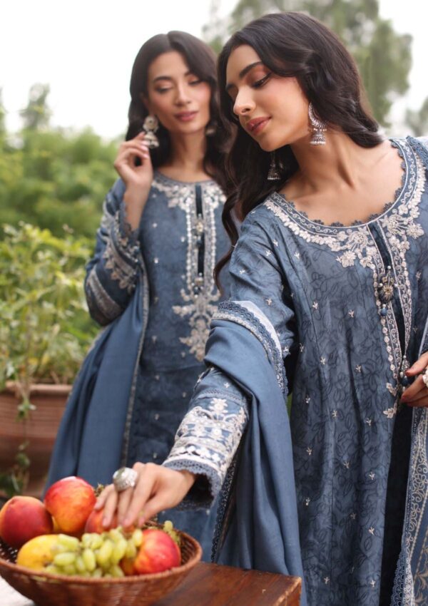 Noor Saadia Asad Suzaanikari Nsk 03 Winter Collection