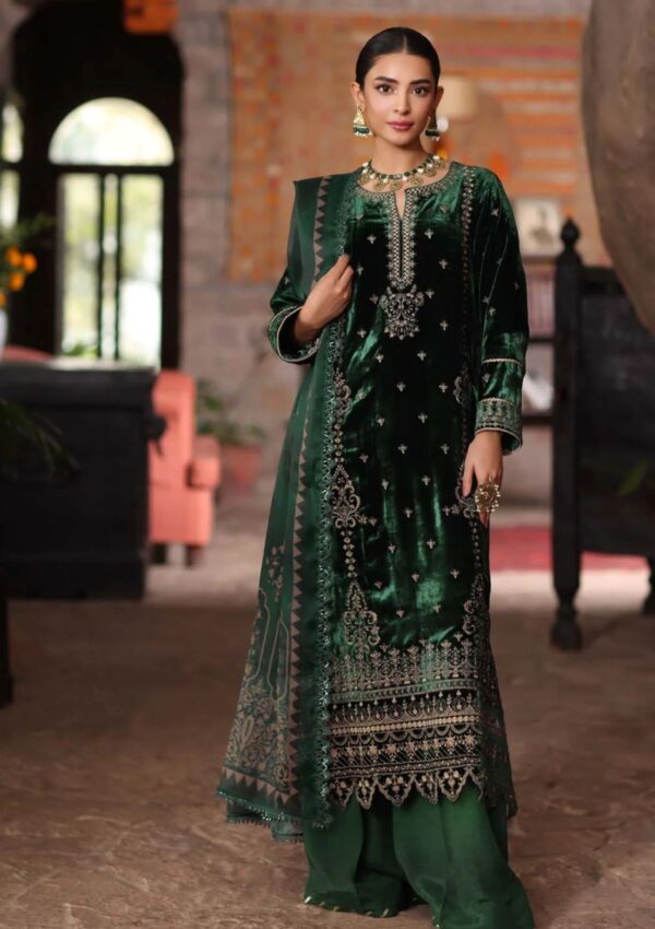 Noor Saadia Asad Suzaanikari Nsk 11 Winter Collection