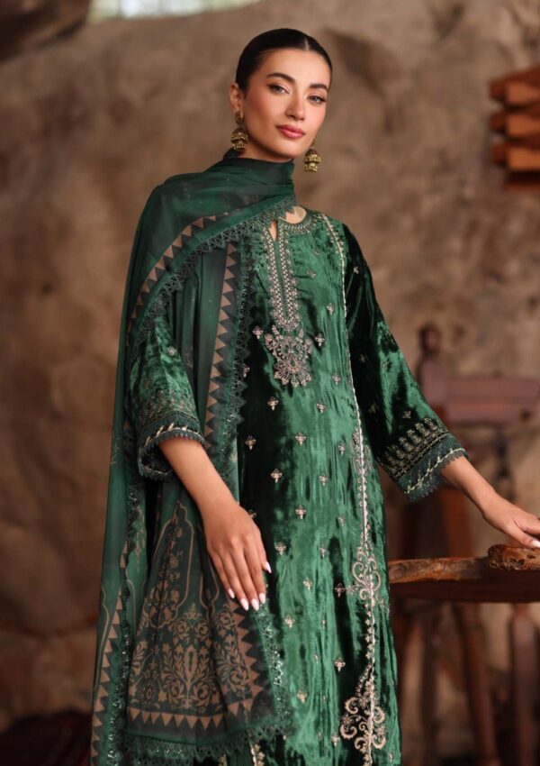 Noor Saadia Asad Suzaanikari Nsk 11 Winter Collection