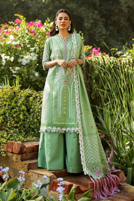 Sadaf Fawad Khan Siraa D07 A French Heart