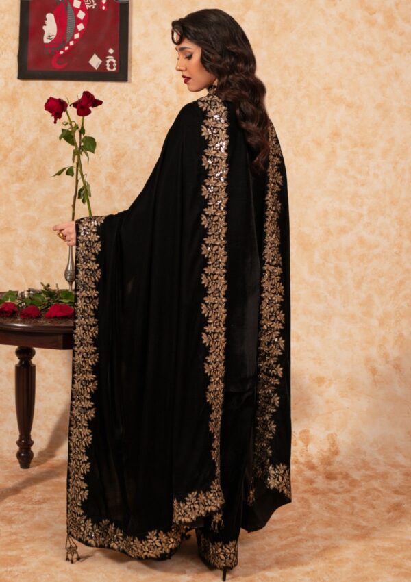 Fozia Khalid Ebony Velvet Deck 24 Pret Collection - Image 3