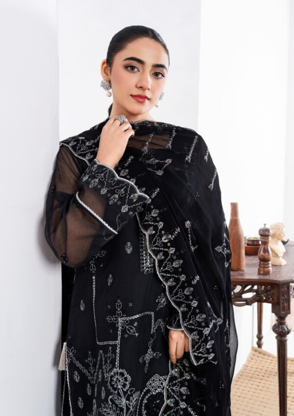 Fozia Khalid Frm25 06 Lail Rang Mahal Eid Festive Pret Collection - Image 5