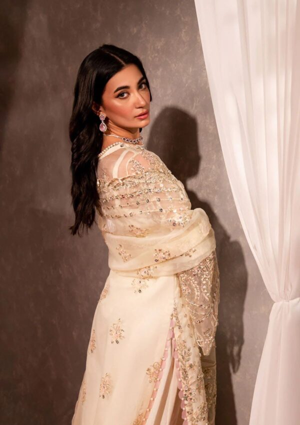 Maria Osama Khan Ds 03 Hoor Dastaan