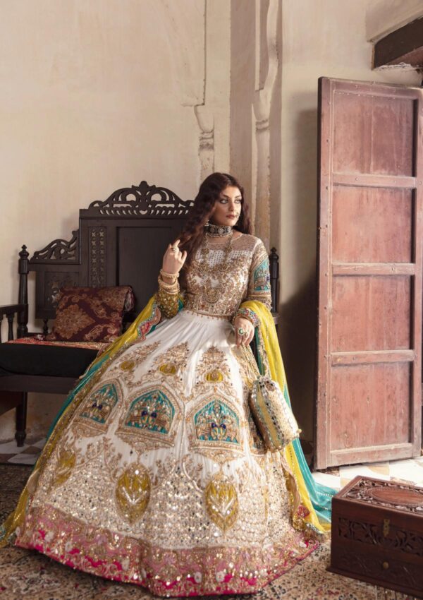 Maria Osama Khan Jahan Ara Virsa Formal Collection - Image 3